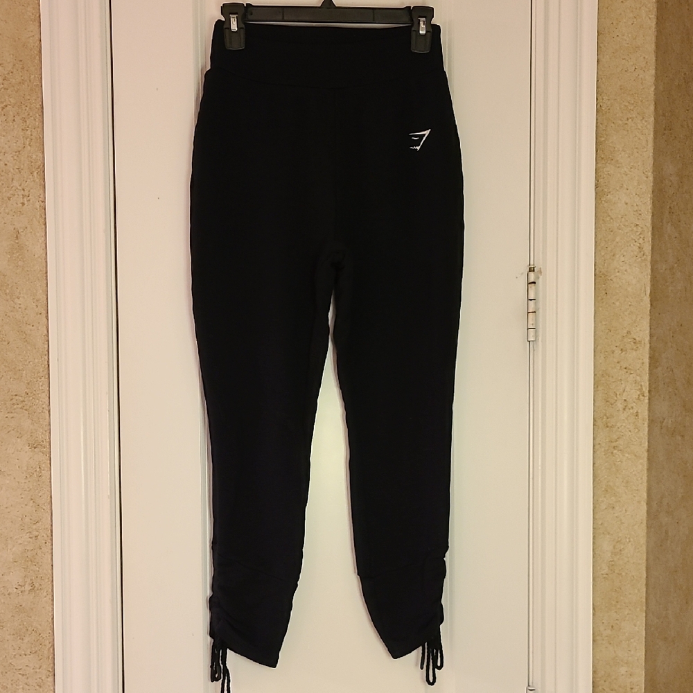 Gymshark Cropped Cinched Leg Joggers Black Heather Small